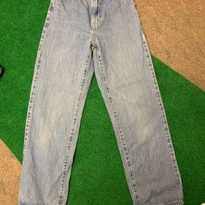 Levi's High Waisted Straight Leg Jeans 25